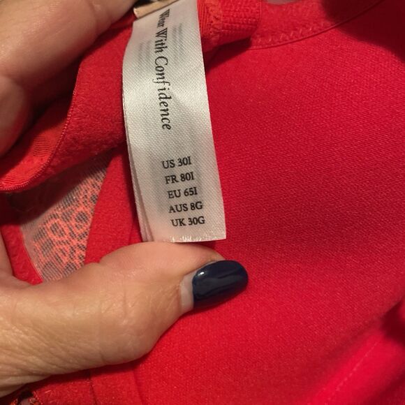 Red Quarter Cup Ilann Lace Bra, 30i - Picture 4 of 8